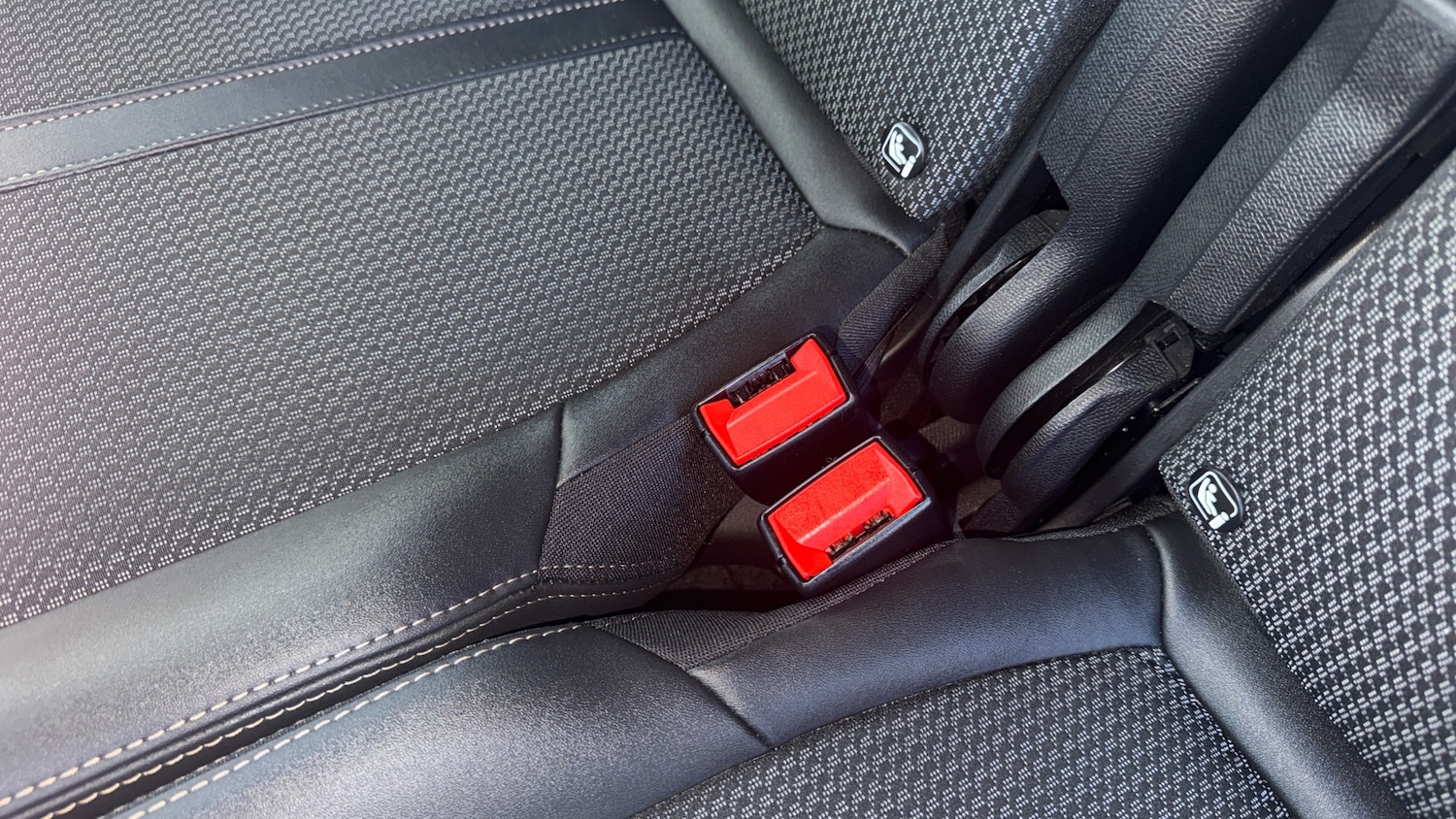 Used Peugeot 5008 2025 for sale - 77918457: Photo 17