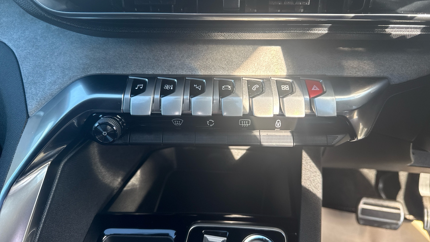 Used Peugeot 5008 2025 for sale - 77918457: Photo 30