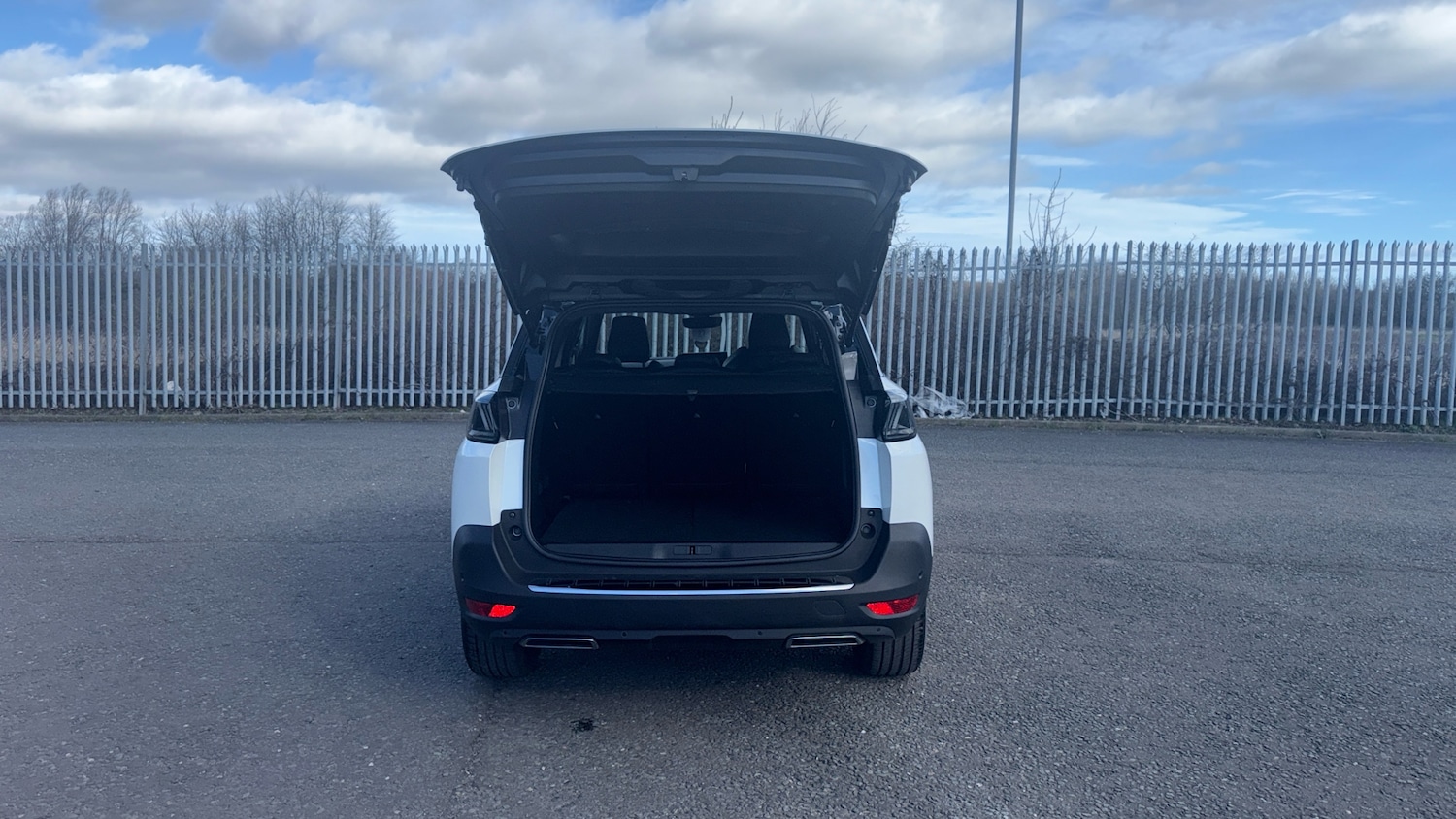 Used Peugeot 5008 2025 for sale - 77918457: Photo 4