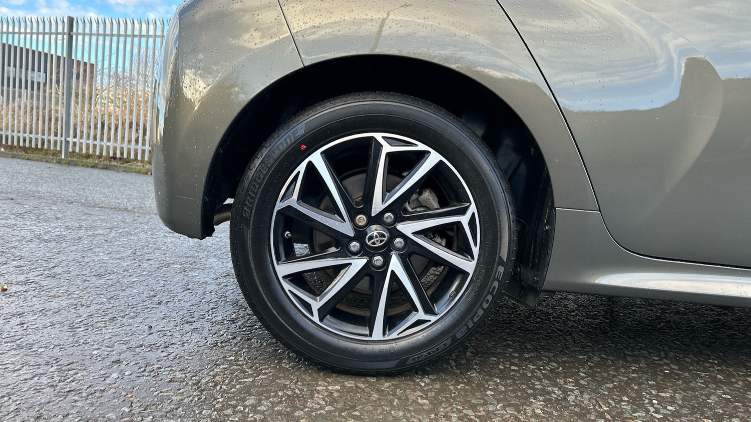 Used Toyota Yaris 2020 for sale - 77189108: Photo 7