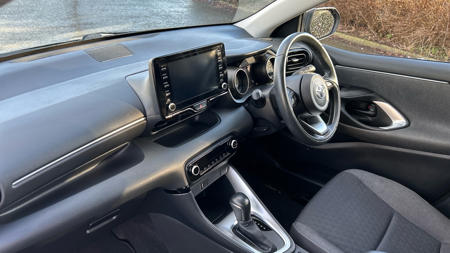 Used Toyota Yaris 2020 for sale - 77189108: Photo 9