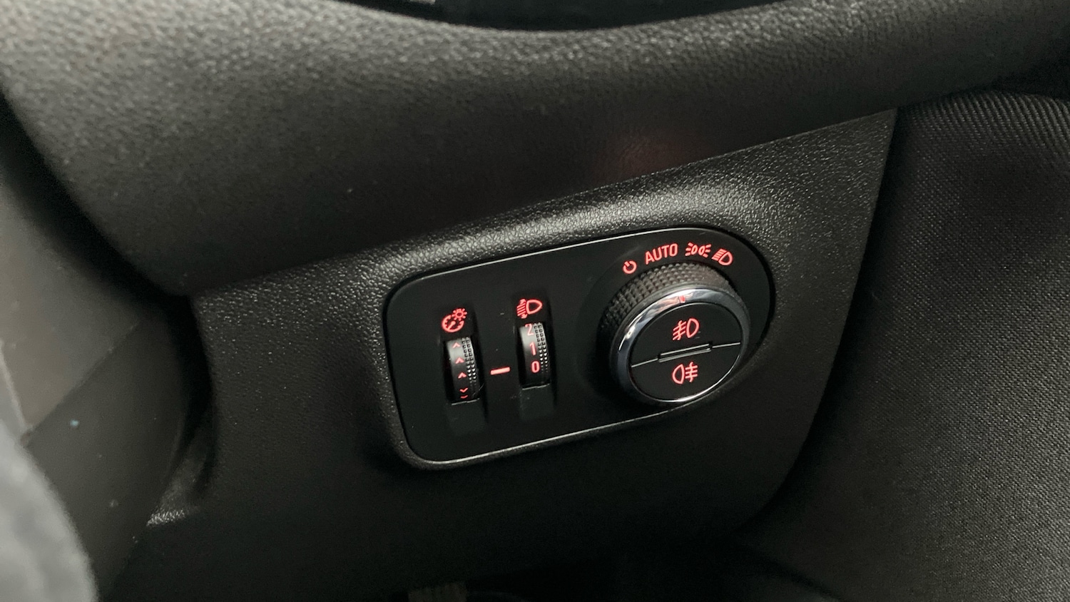 Used Vauxhall Corsa 2018 for sale - 76719176: Photo 29