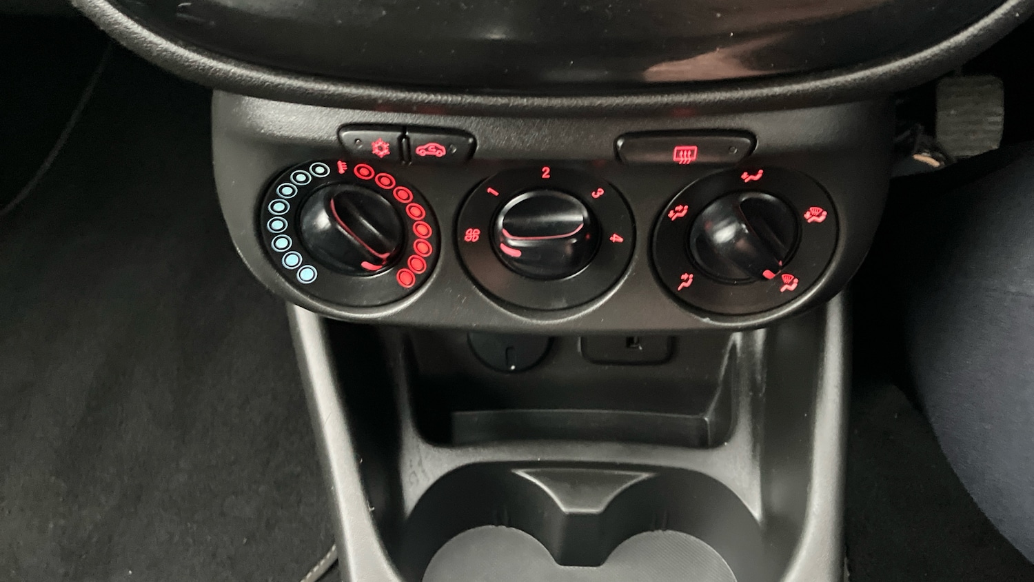 Used Vauxhall Corsa 2018 for sale - 76719176: Photo 32