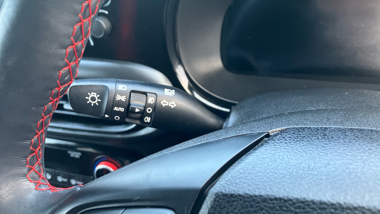 Used Hyundai i10 2023 for sale - 76748858: Photo 23