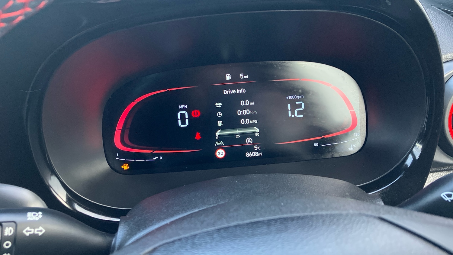 Used Hyundai i10 2023 for sale - 76748858: Photo 29