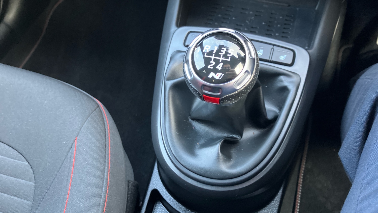 Used Hyundai i10 2023 for sale - 76748858: Photo 33