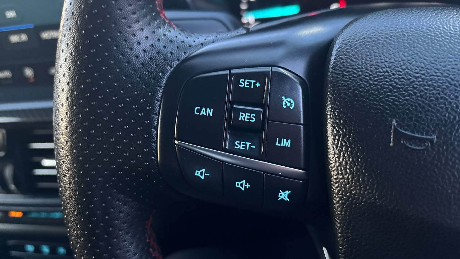 Used Ford Focus 2023 for sale - 77663337: Photo 21