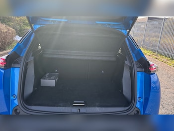 Used Peugeot 2008 2024 for sale - 78109085: Photo