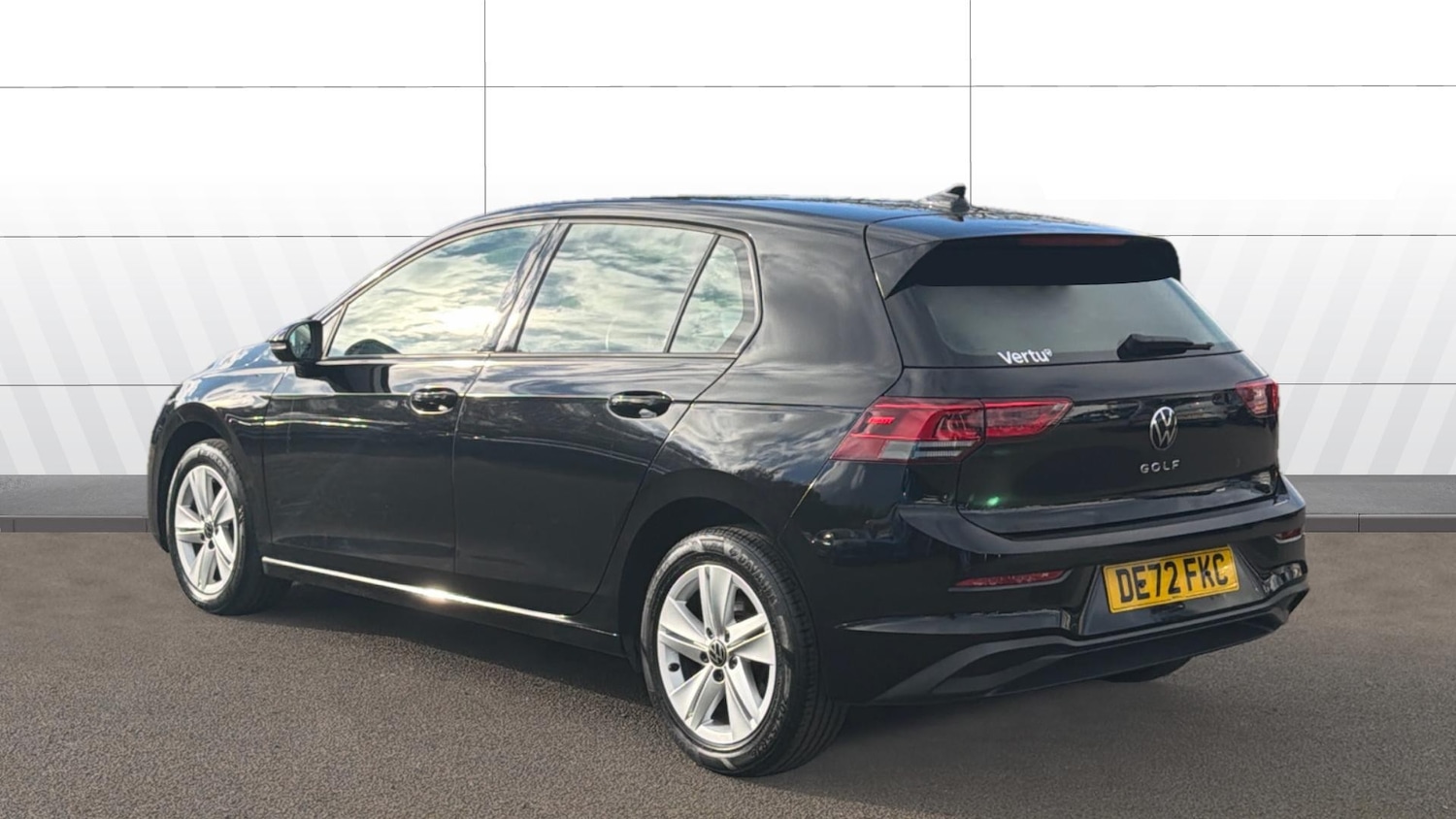 Used Volkswagen Golf 2022 for sale - 76444319: Photo 2