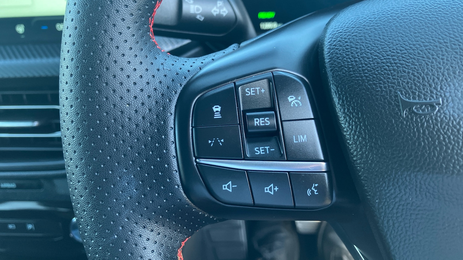 Used Ford Kuga 2024 for sale - 76363215: Photo 21