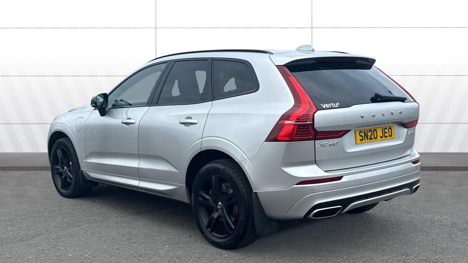 Used Volvo XC60 2020 for sale - 77804364: Photo 2