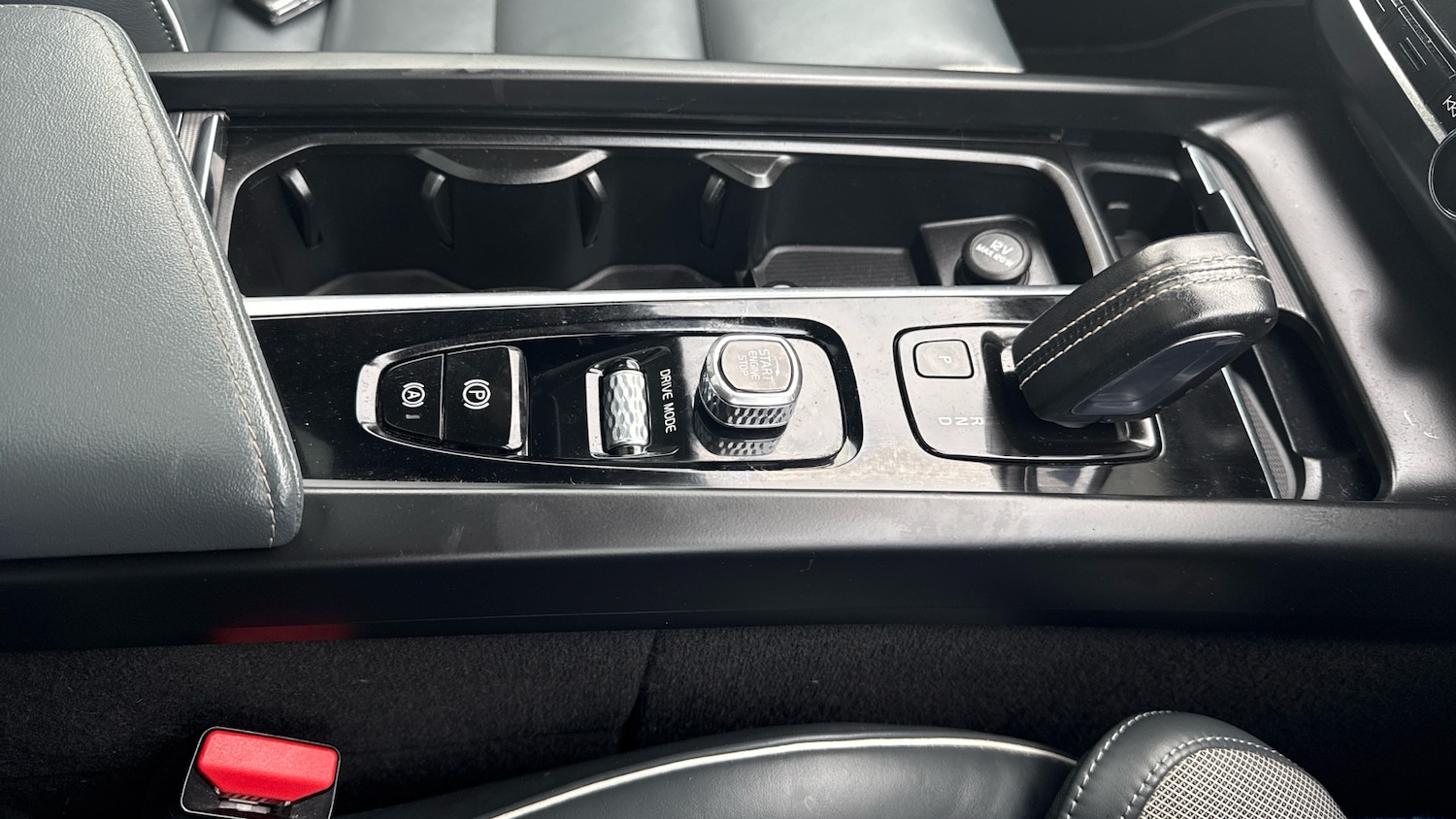 Used Volvo XC60 2020 for sale - 77804364: Photo 29