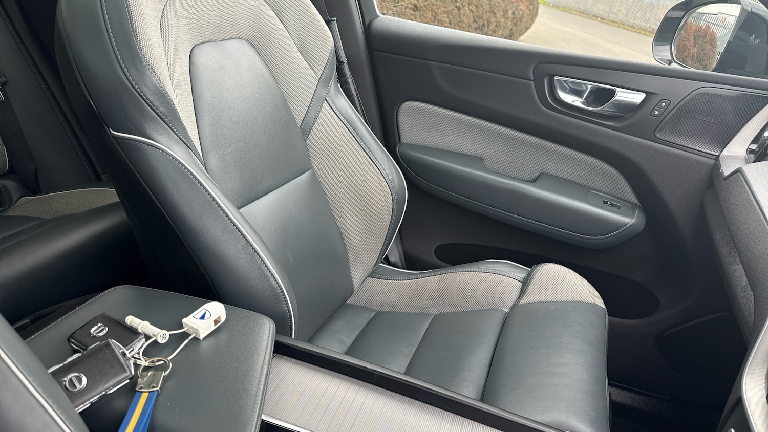 Used Volvo XC60 2020 for sale - 77804364: Photo 35