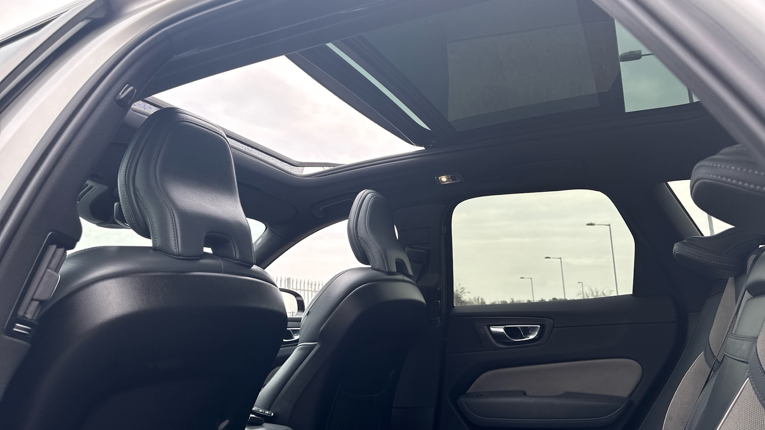 Used Volvo XC60 2020 for sale - 77804364: Photo 43