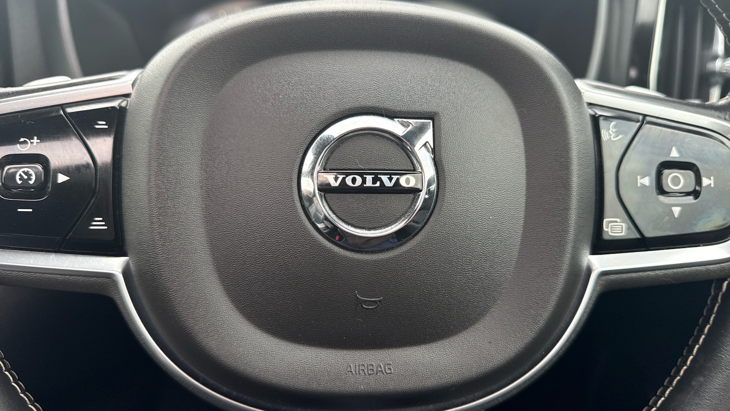 Used Volvo XC60 2020 for sale - 77804364: Photo 50