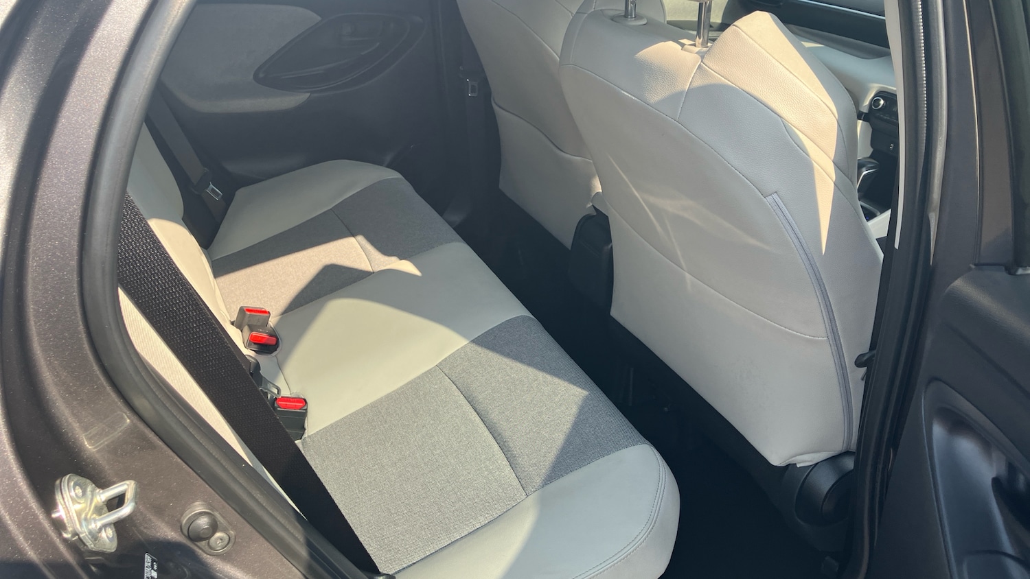 Used Toyota Yaris 2022 for sale - 76363212: Photo 16