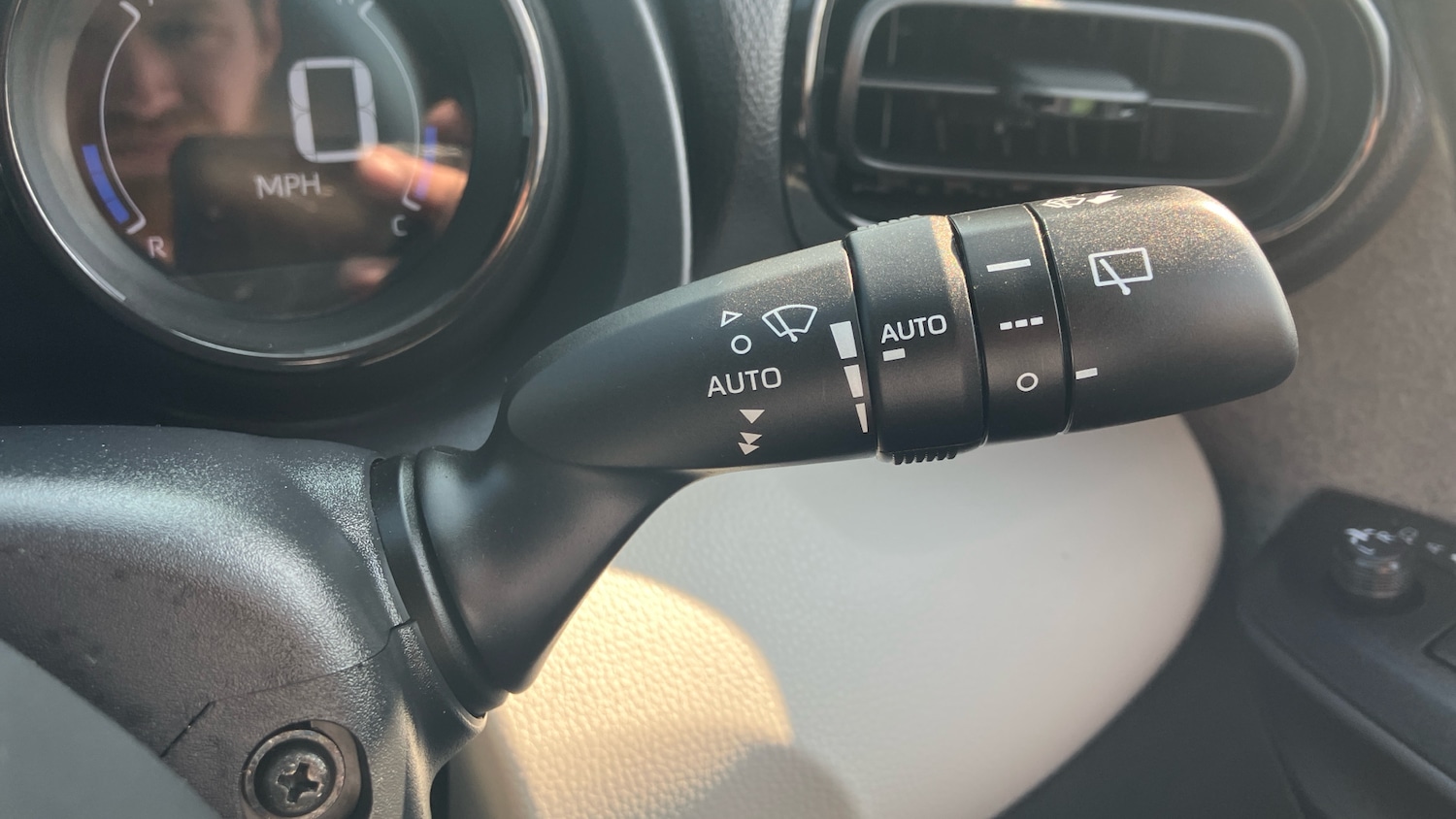 Used Toyota Yaris 2022 for sale - 76363212: Photo 34
