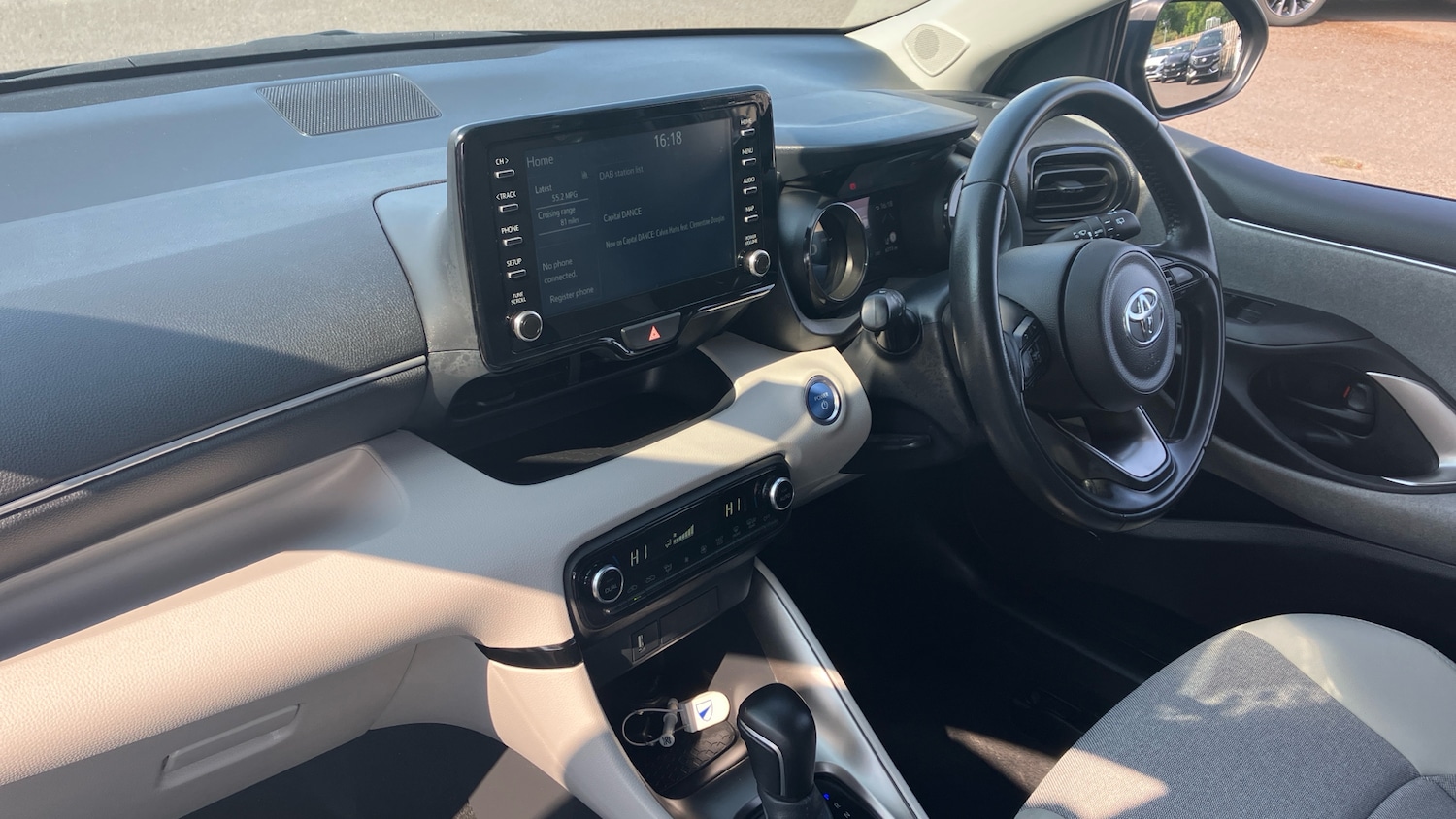 Used Toyota Yaris 2022 for sale - 76363212: Photo 9