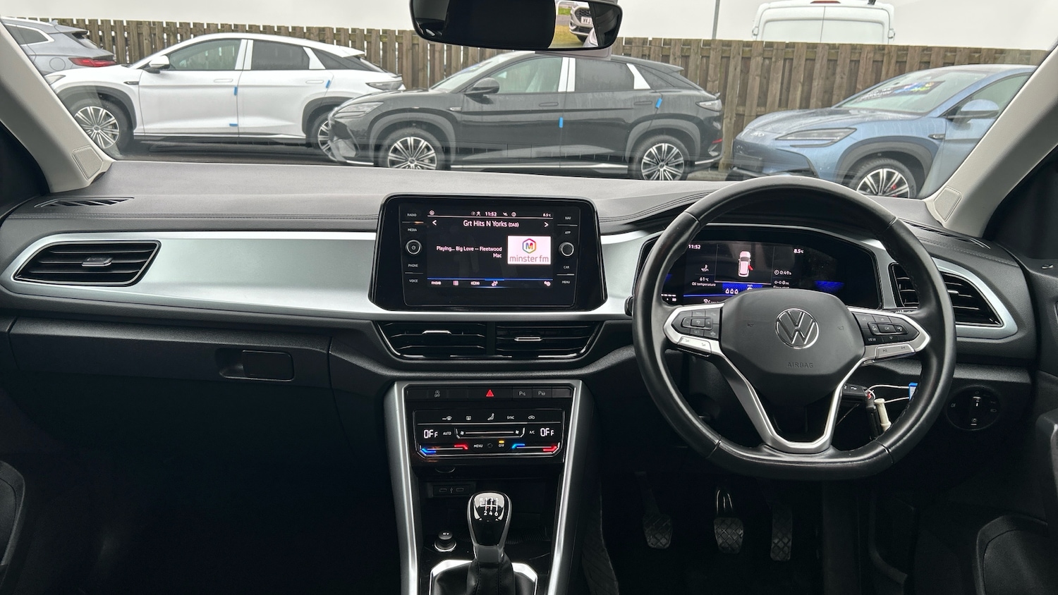 Used Volkswagen T-Roc 2022 for sale - 77248579: Photo 10