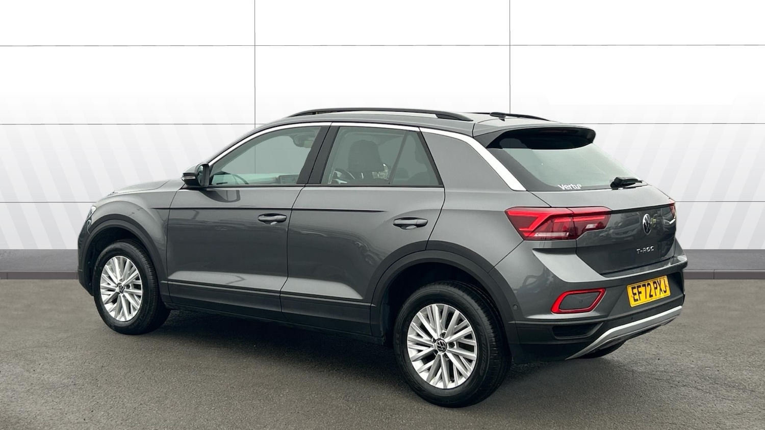 Used Volkswagen T-Roc 2022 for sale - 77248579: Photo 2