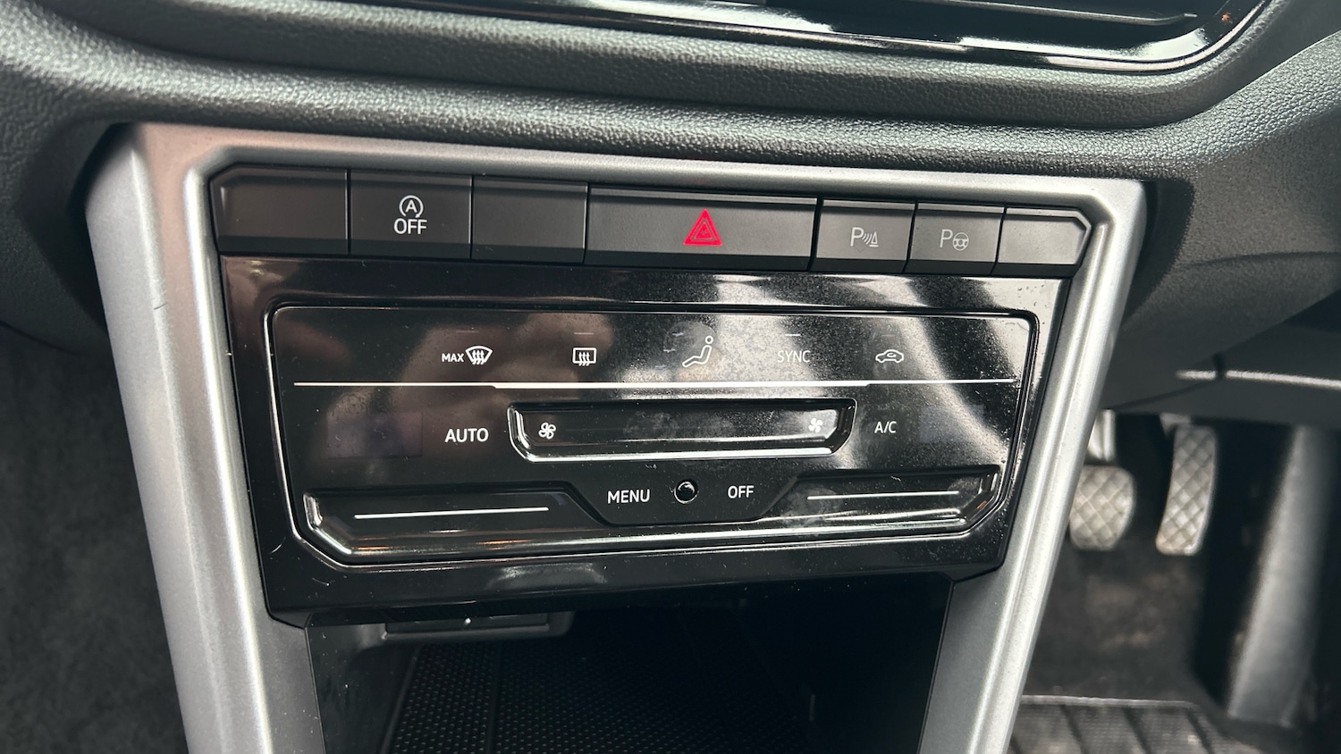 Used Volkswagen T-Roc 2022 for sale - 77248579: Photo 24