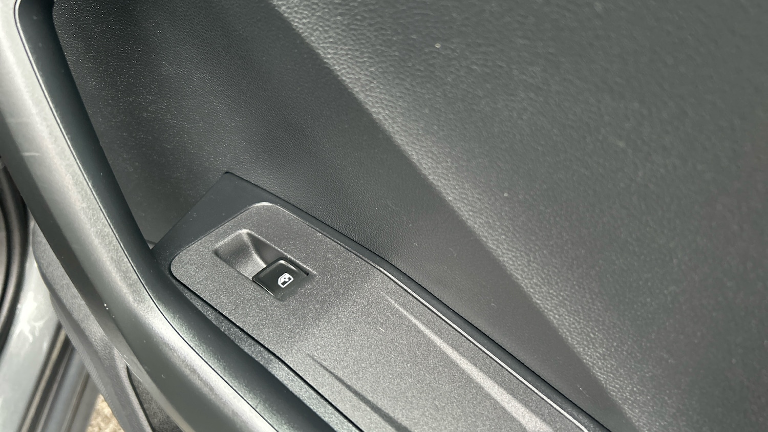 Used Volkswagen T-Roc 2022 for sale - 77248579: Photo 29