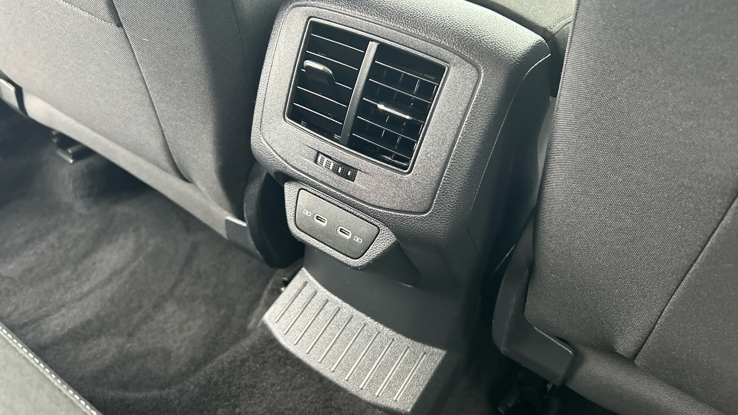 Used Volkswagen T-Roc 2022 for sale - 77248579: Photo 30