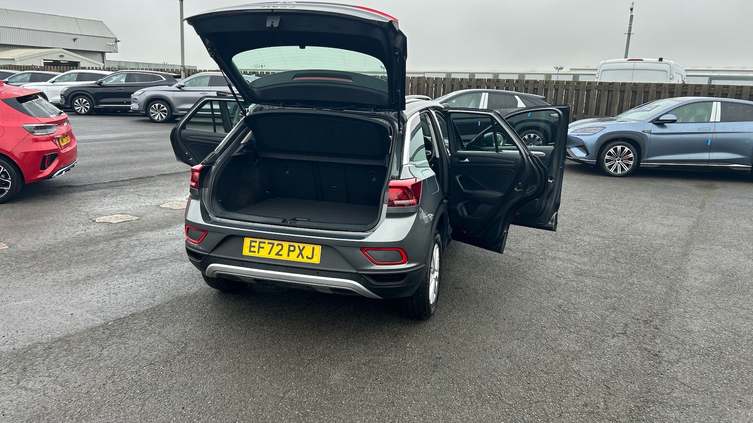 Used Volkswagen T-Roc 2022 for sale - 77248579: Photo 34