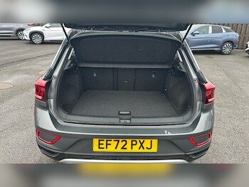 Used Volkswagen T-Roc 2022 for sale - 77248579: Photo