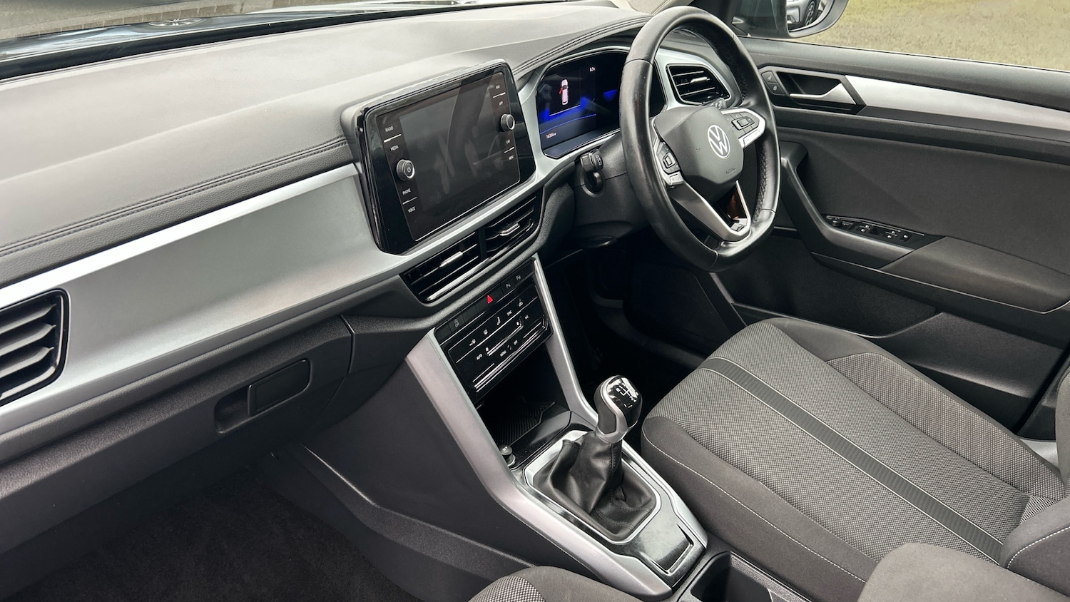 Used Volkswagen T-Roc 2022 for sale - 77248579: Photo 9