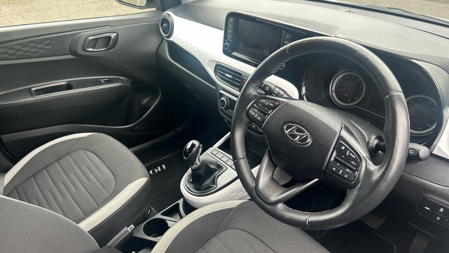 Used Hyundai i10 2022 for sale - 76363237: Photo 11
