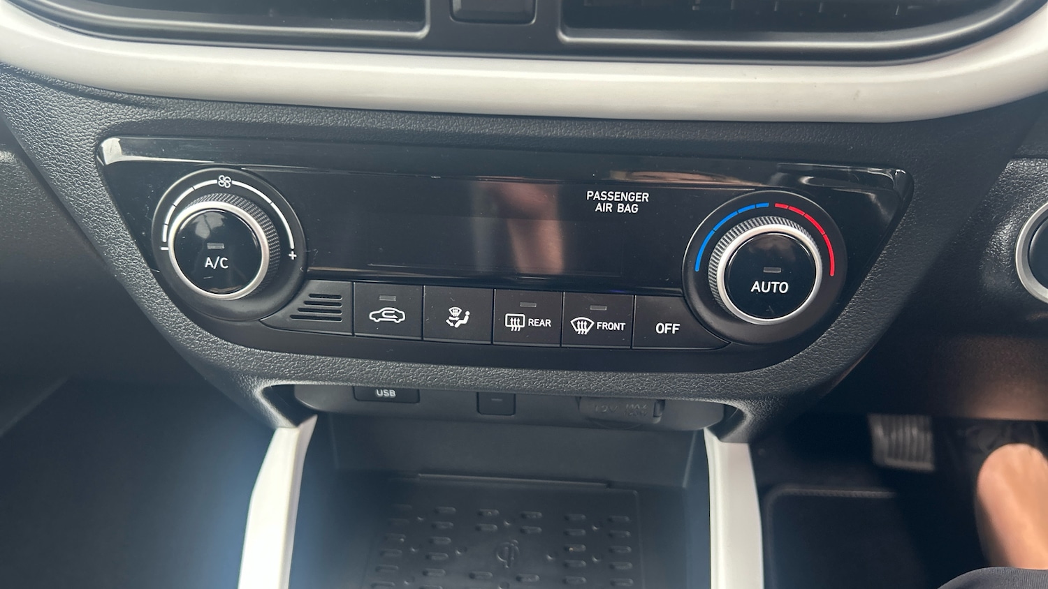 Used Hyundai i10 2022 for sale - 76363237: Photo 32