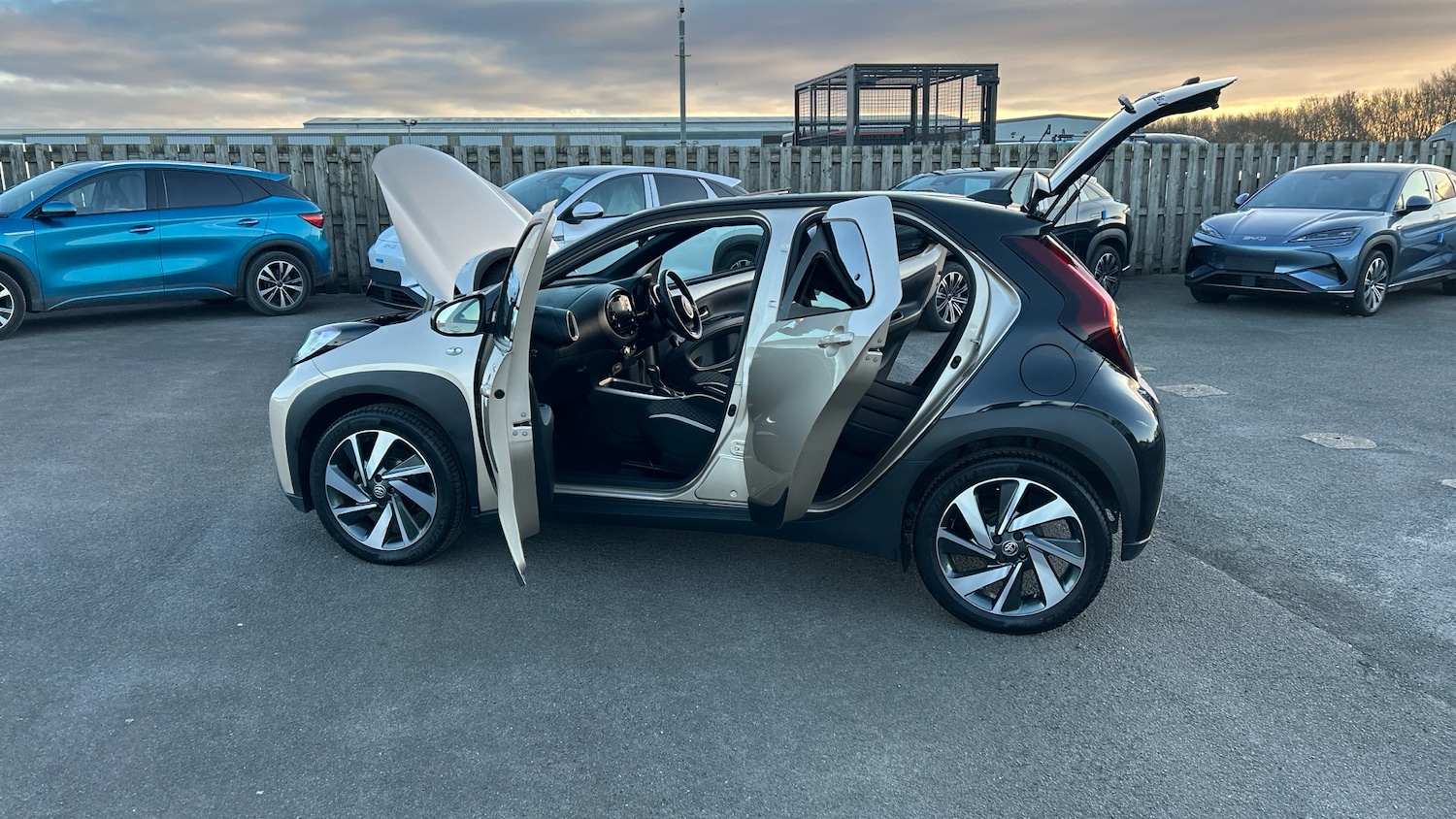 Used Toyota Aygo X 2022 for sale - 77198794: Photo 32