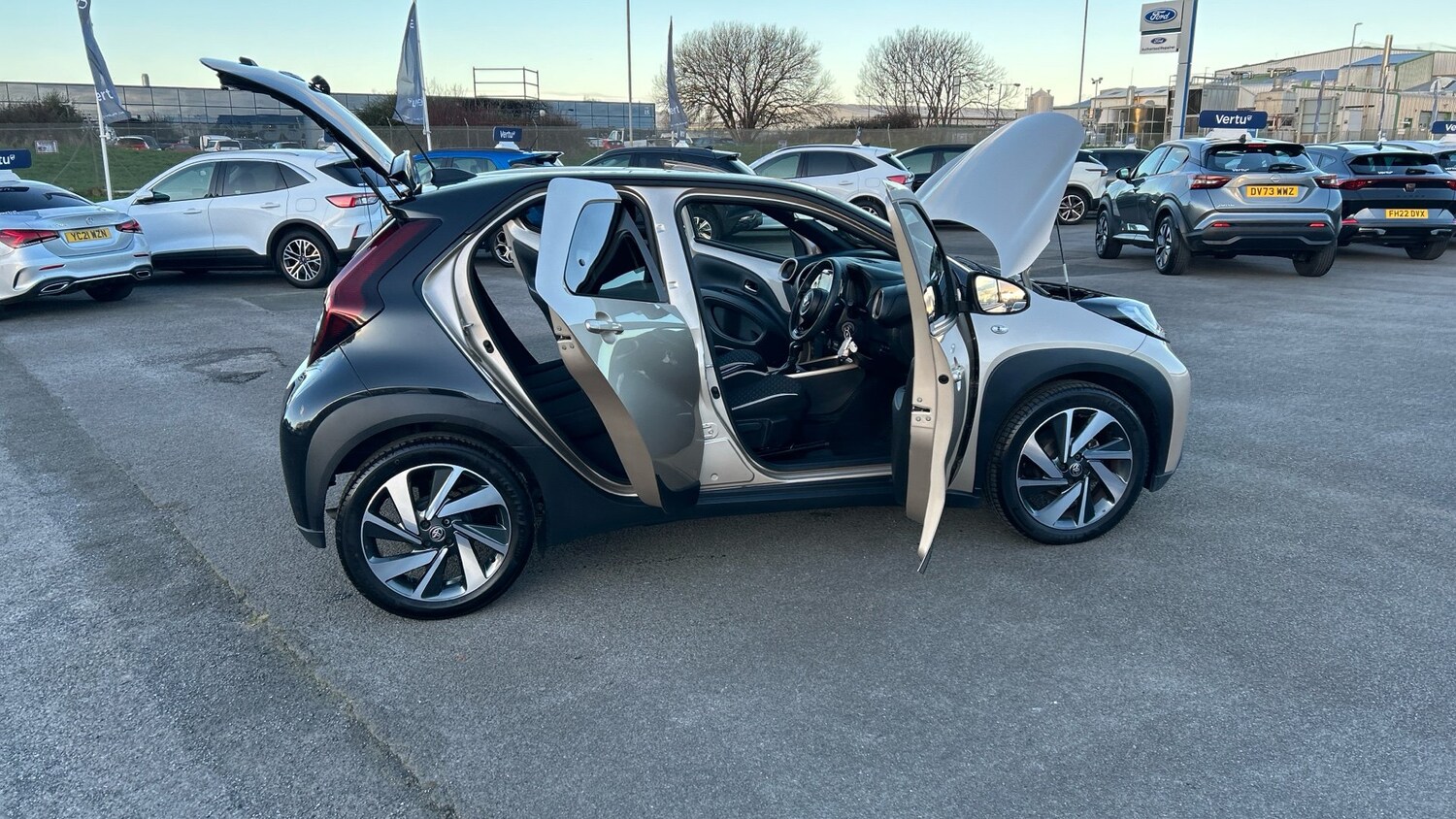 Used Toyota Aygo X 2022 for sale - 77198794: Photo 39