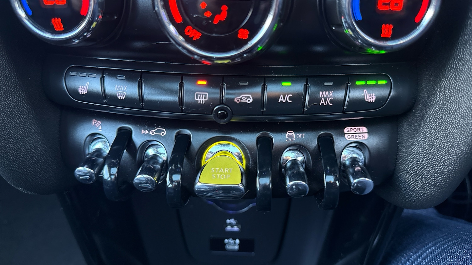 Used MINI Hatch 2021 for sale - 77128103: Photo 24