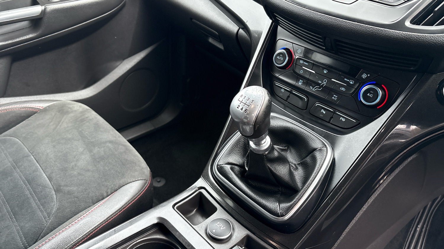 Used Ford Kuga 2019 for sale - 76748856: Photo 13