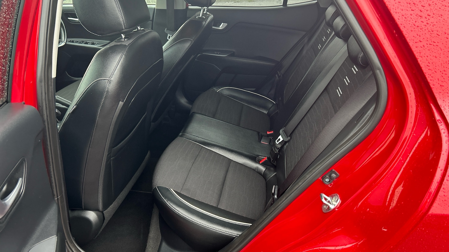 Used Kia Stonic 2022 for sale - 76924215: Photo 16