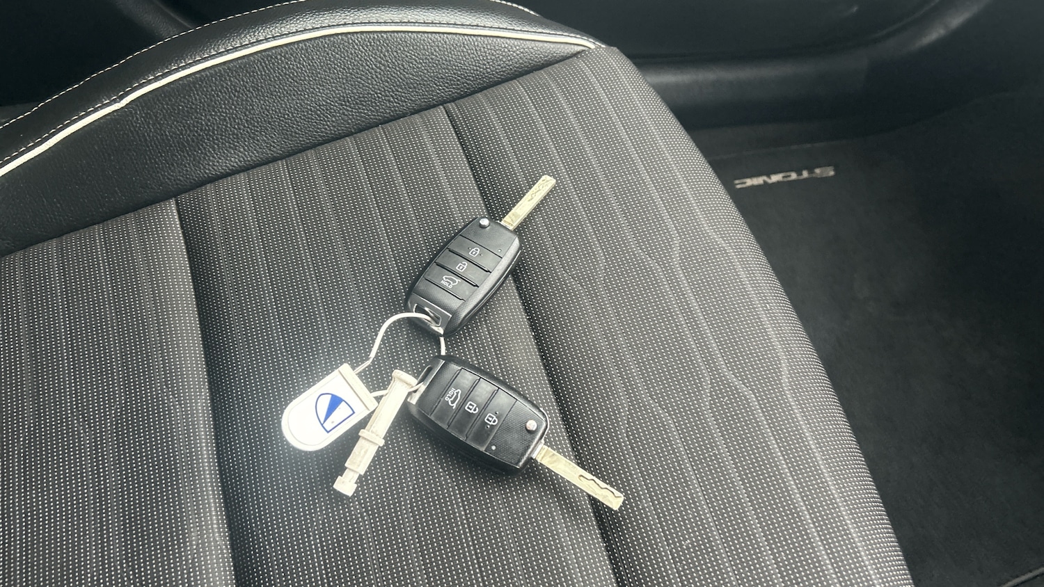 Used Kia Stonic 2022 for sale - 76924215: Photo 20