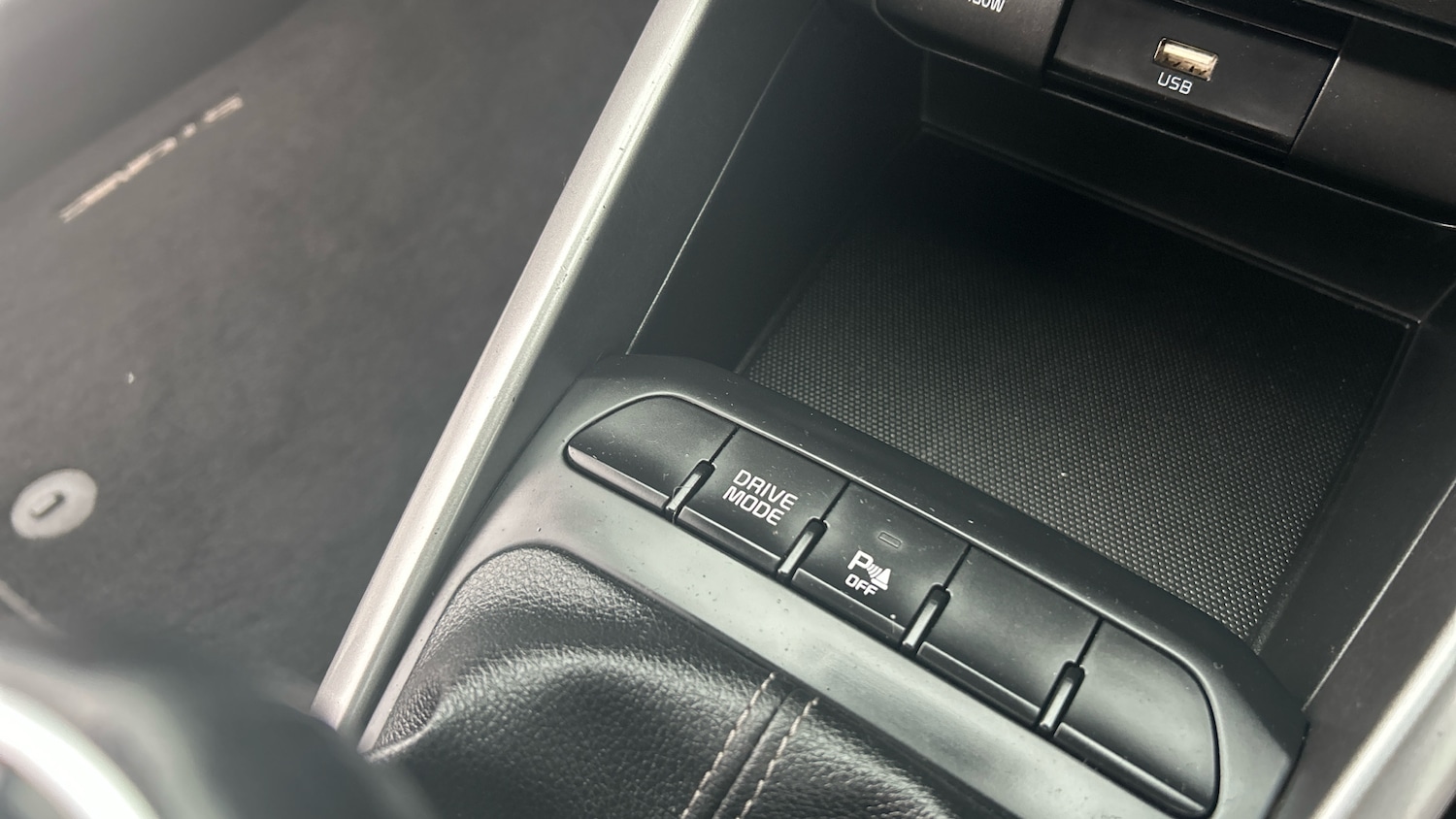 Used Kia Stonic 2022 for sale - 76924215: Photo 29