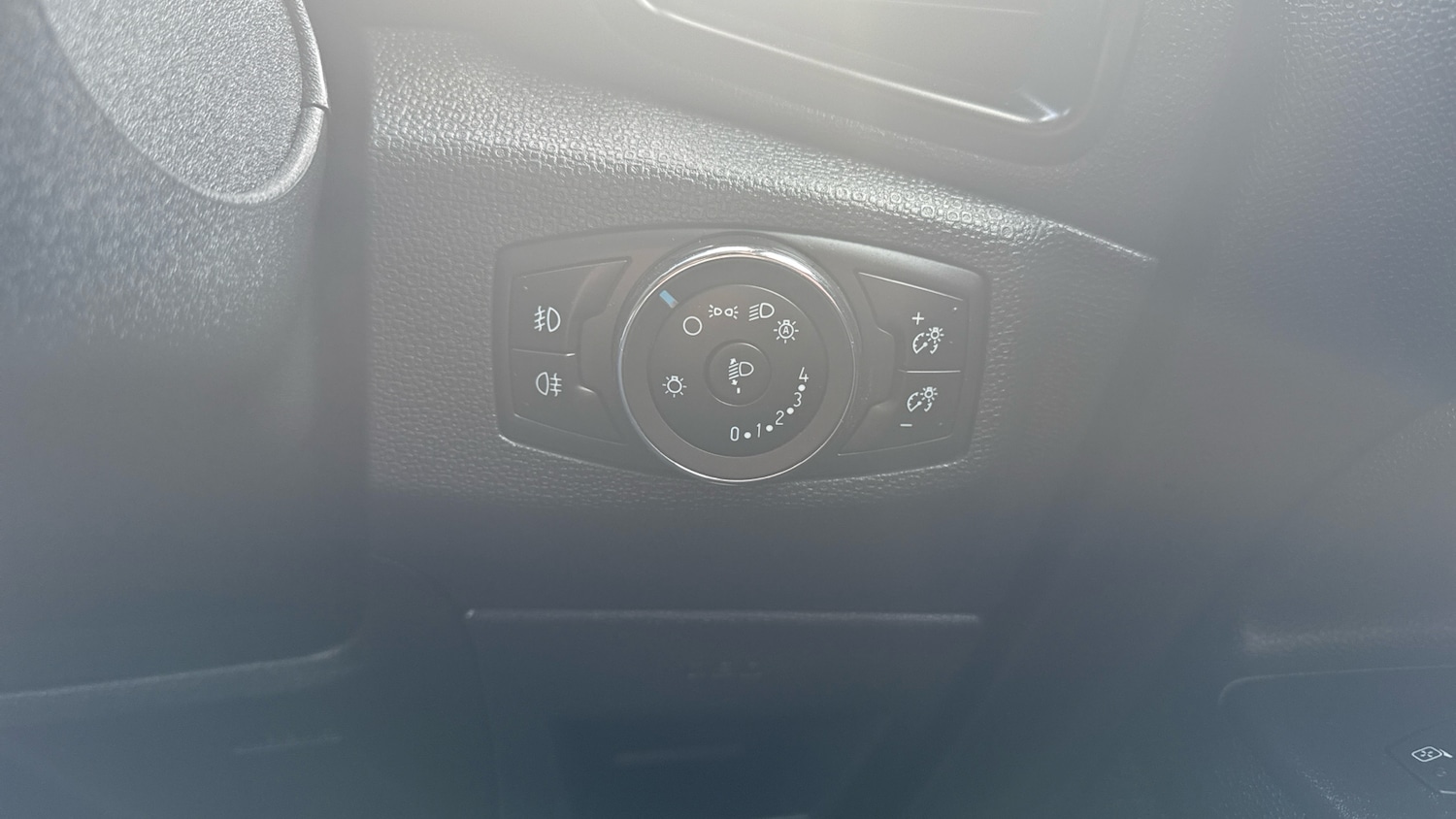 Used Ford Ecosport 2023 for sale - 78081601: Photo 26