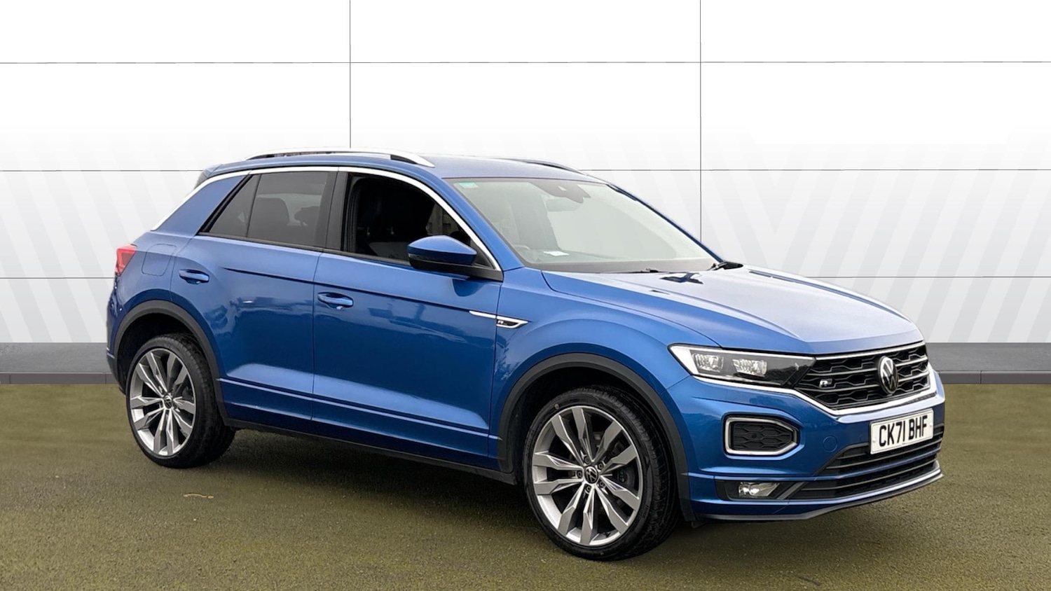 Used Volkswagen T-Roc 2021 for sale - 76719174: Photo 1