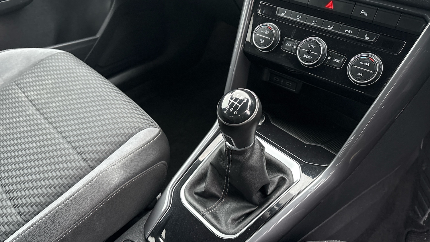 Used Volkswagen T-Roc 2021 for sale - 76719174: Photo 13