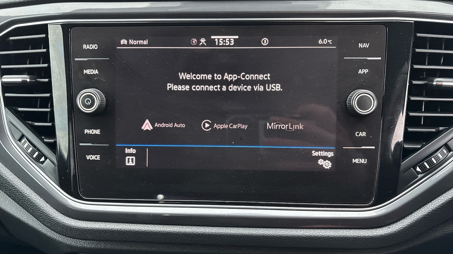 Used Volkswagen T-Roc 2021 for sale - 76719174: Photo 35