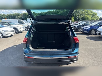 Used Volkswagen Tiguan 2023 for sale - 79047612: Photo