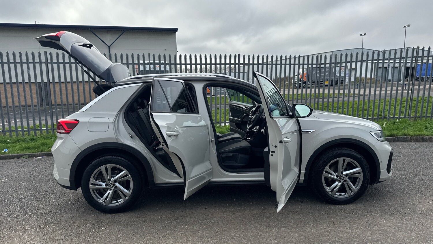 Used Volkswagen T-Roc 2022 for sale - 78143796: Photo 45