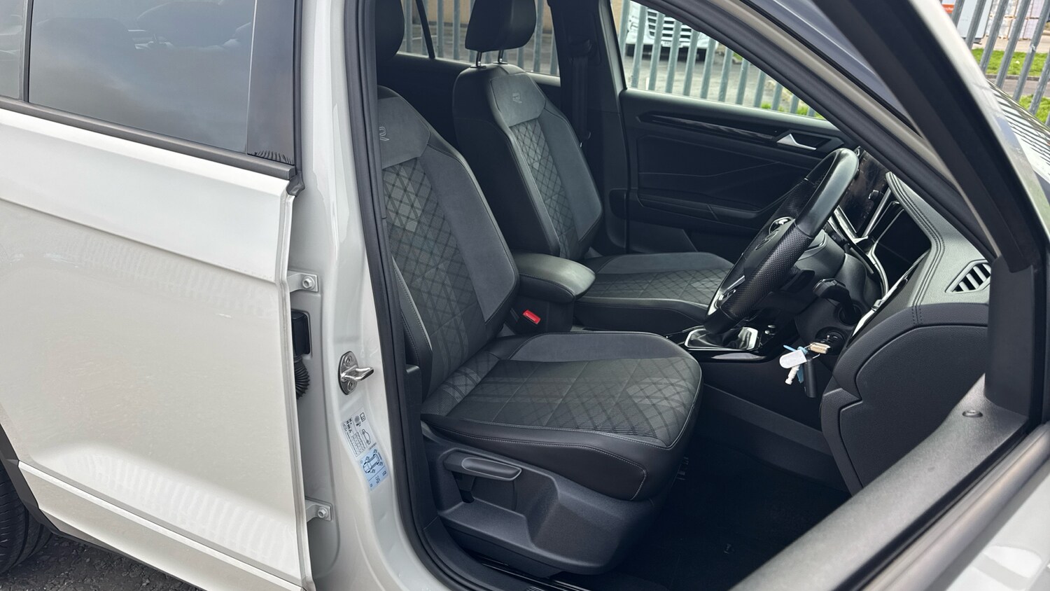 Used Volkswagen T-Roc 2022 for sale - 78143796: Photo 56