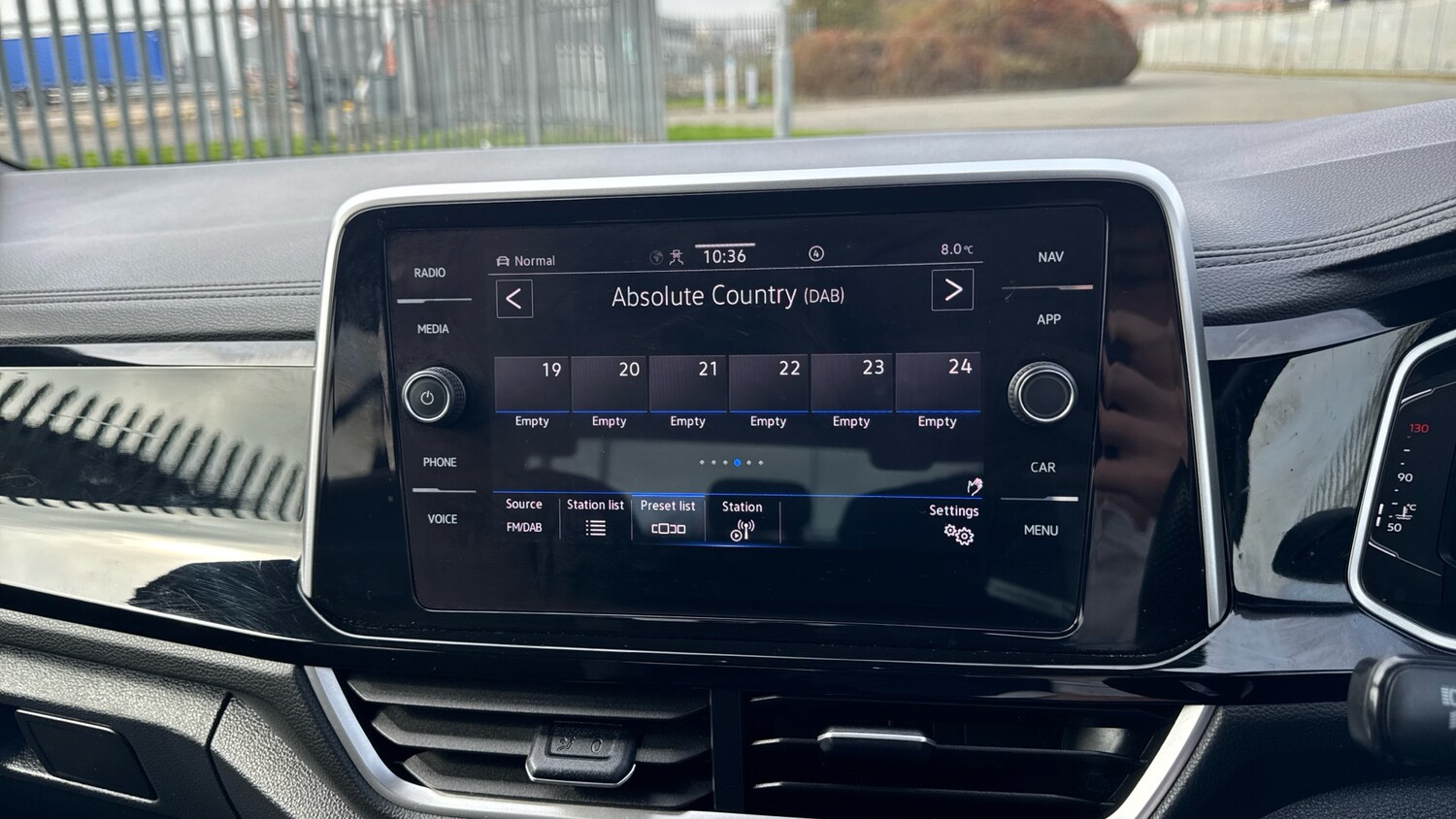 Used Volkswagen T-Roc 2022 for sale - 78143796: Photo 68