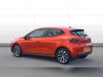 Used Renault Clio 2023 for sale - 79341022: Photo