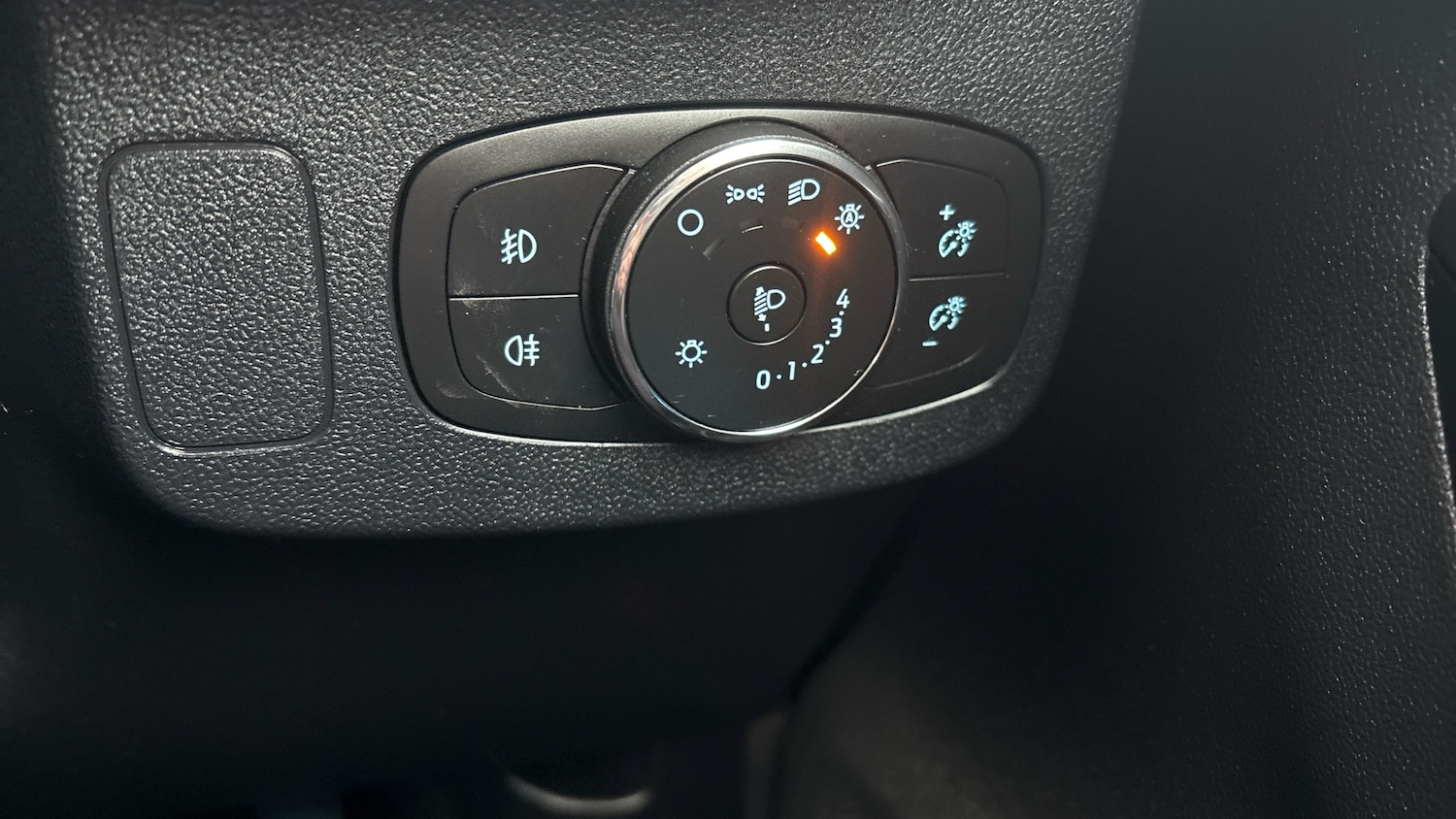 Used Ford Puma 2024 for sale - 76879262: Photo 27