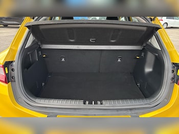 Used Kia Stonic 2023 for sale - 79251412: Photo